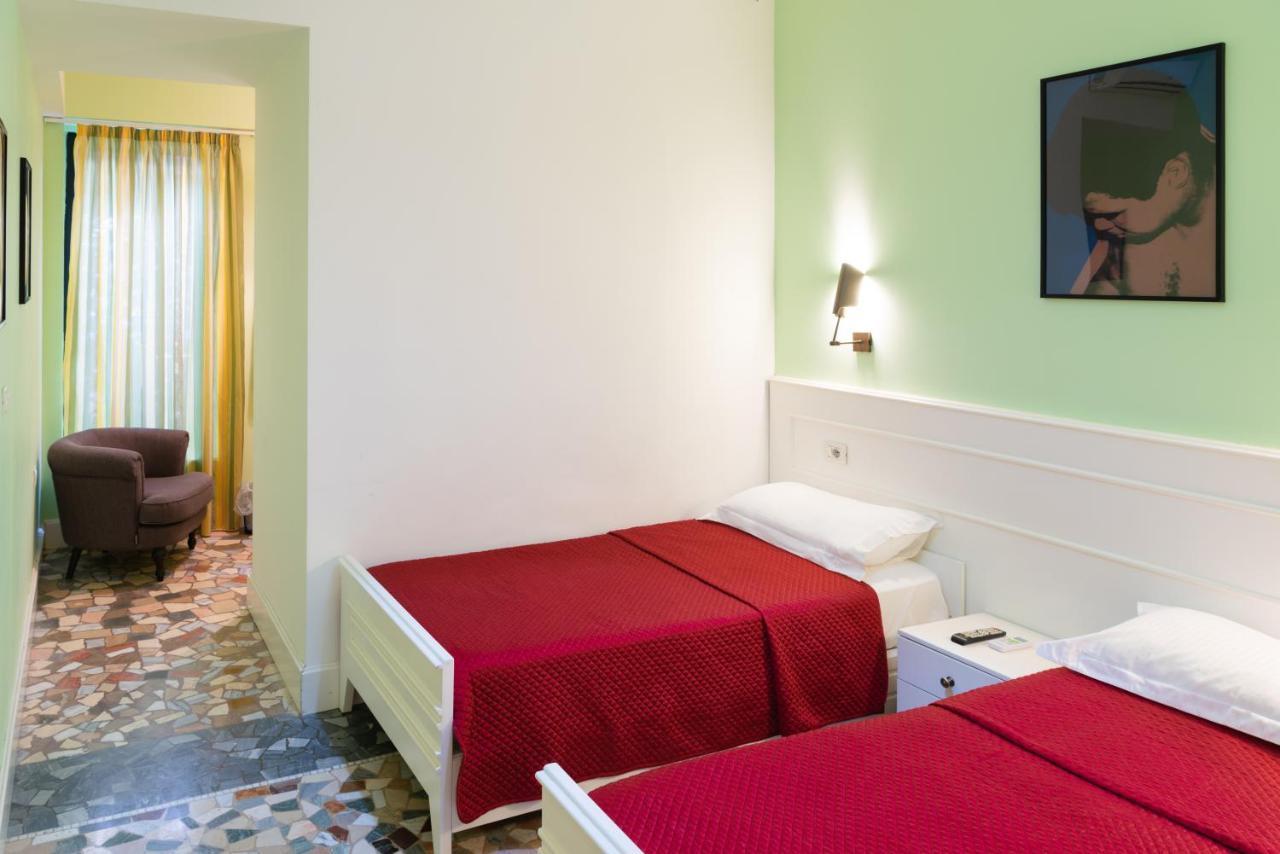 Hotel Artistic Tirana Blloku Exteriér fotografie