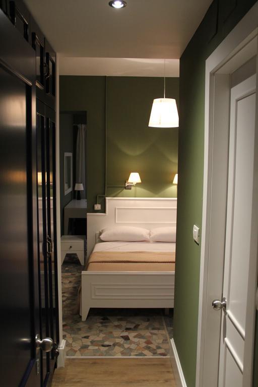 Hotel Artistic Tirana Blloku Pokoj fotografie